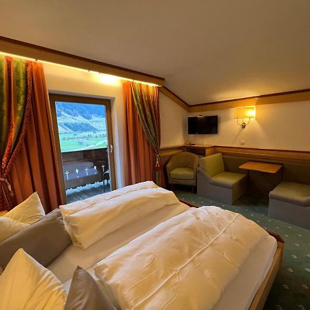 Hotel Ladestatthof Neustift im Stubaital Exterior foto