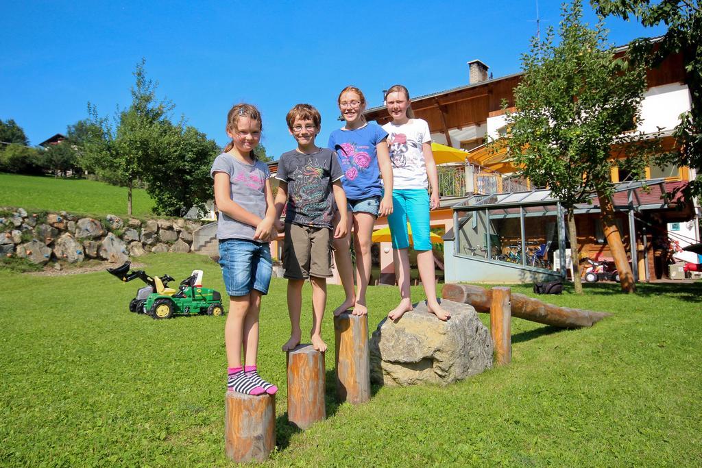 Hotel Ladestatthof Neustift im Stubaital Exterior foto