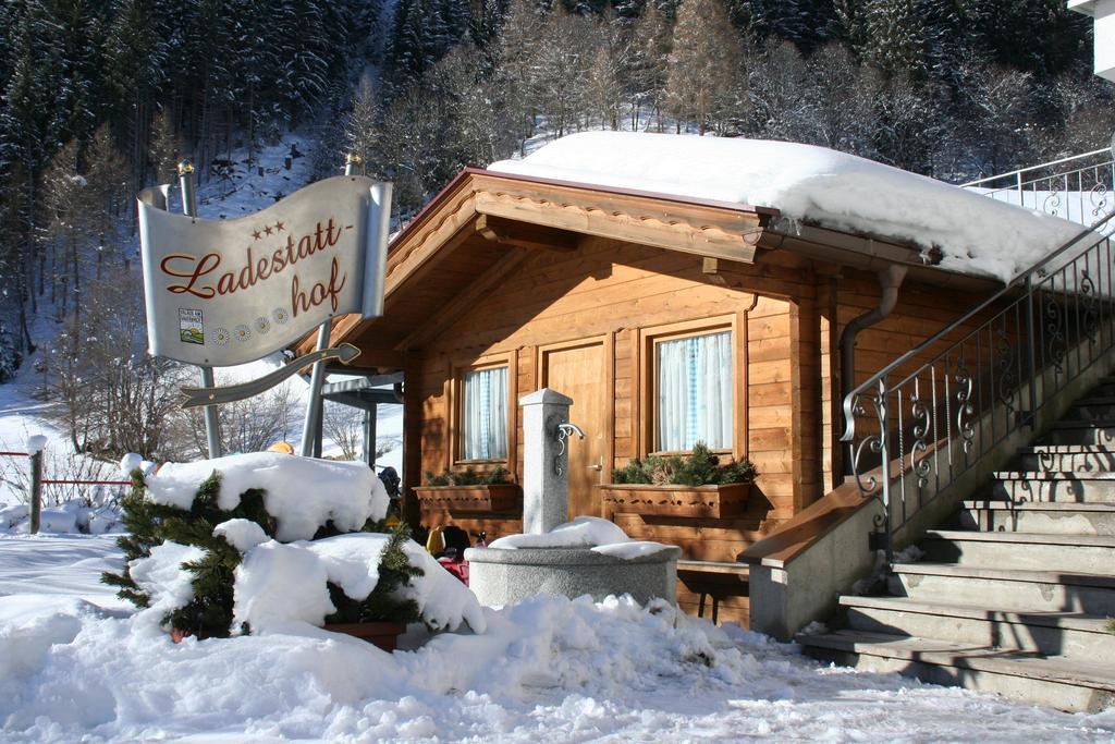 Hotel Ladestatthof Neustift im Stubaital Exterior foto